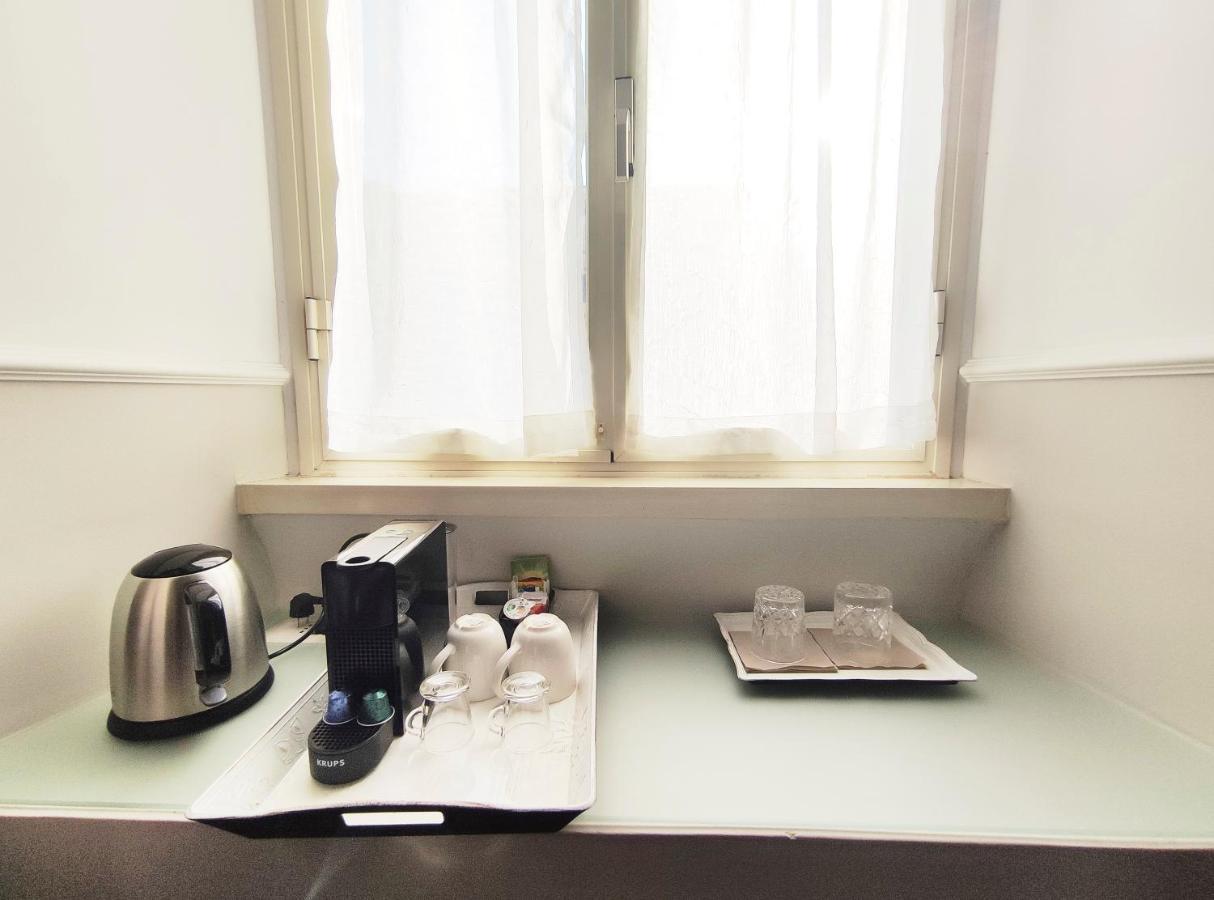 Visconti Suites By Fna Hospitality Roma エクステリア 写真